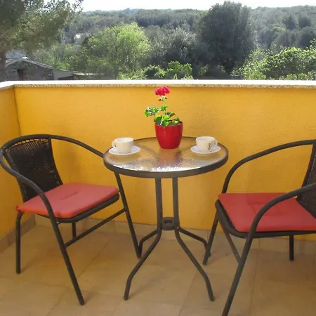 Bukaleta In Apartamento